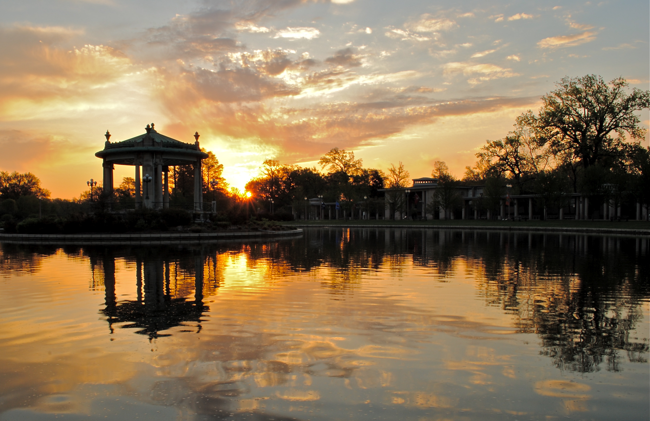 Your STL End-of-Summer Must-Do List | The Gateway Arch