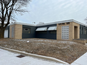 Riley's Bar + Burger