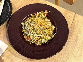 Five Ingredients With A Foodie: Ni Ni and NyoNyo Lin