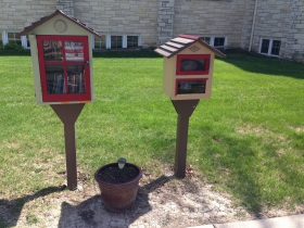 Little Free Library [l] at Saint Luke's Episcopal Church in Bay View.