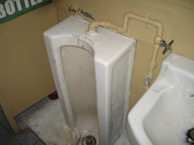 Urinal