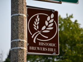 Brewers Hill Neighborhood Sign