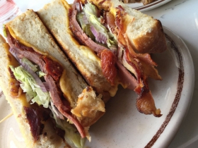 Bologna sandwich 
