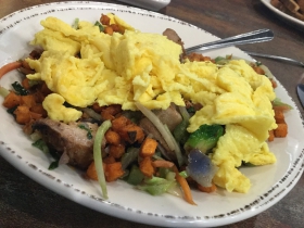 Scrambled eggs with pork belly