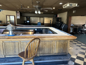 Kelly's Trackside Inn