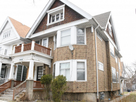 3272-3274 N. Buffum St.