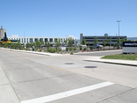 Komatsu Mining Office Building and Parking Structure