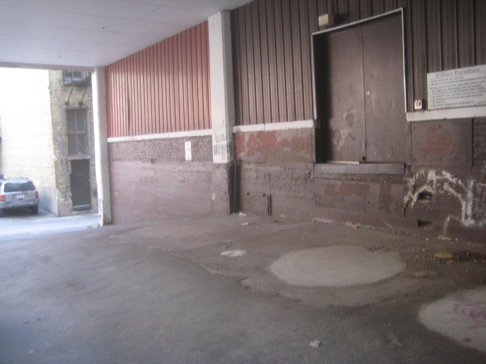 Rubin\'s Furniture loading dock