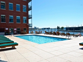 Harbor Front pool