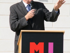 Mayor Tom Barrett