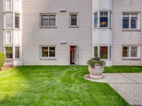 777 N. Prospect Ave., Unit NP2 courtyard access
