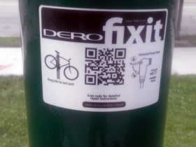 Dero Fixit Public Bike Service Station