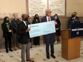 Acting Mayor Cavalier Johnson and Governor Tony Evers