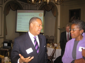 Darryl Jackson speaks with House Confidential honoree Cecelia Gore.