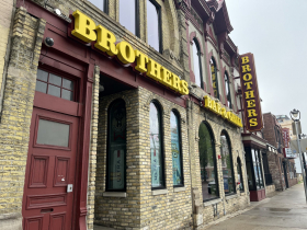 Brothers Bar & Grill