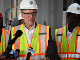 Tom Perez at Coggs Center Tour