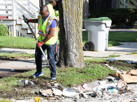 Mayor Cavalier Johnson Cleans Up Debris With DPW