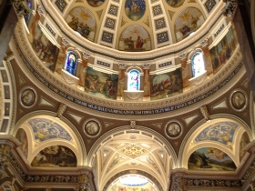 A view of the ceiling.