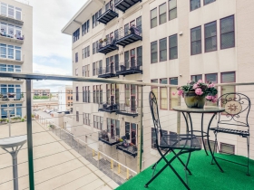 Listing of the Week: 601 Lofts #412