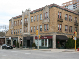 2000-2010 N. Farwell Ave.