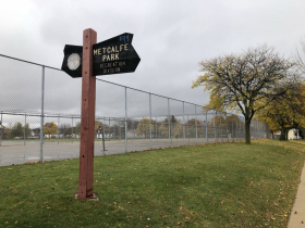 Metcalfe Park Sign