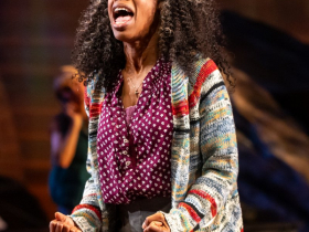 Milwaukee Repertory Theater presents Come From Away in the Ellen & Joe Checota Powerhouse November 4 – December 14, 2025. Pictured Dayna Jarae Dantzler