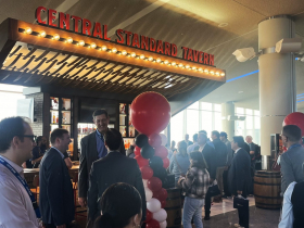 Central Standard Tavern at Milwaukee Airport