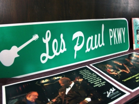 Les Paul Parkway sign from Waukesha
