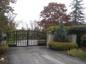 Gate to O. J. Mayo's River Hills McMansion.
