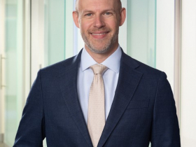 Jonathan Stone