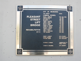 Pleasant Street Lift Bridge Plaque