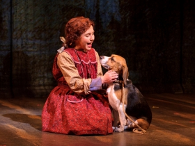 Eloise Field (Annie in LIGHT cast) and Shiloh the dog (Sandy in LIGHT cast) in rehearsal for Skylight Music Theatre’s production of Annie running November 17 through December 27.