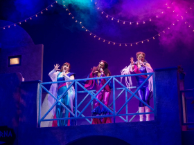 (l. to r.) Amanda Satchell (Rosie), Lisa Estridge (Donna Sheridan) and Kelly Britt (Tanya) in Skylight Music Theatre’s production of Mamma Mia! running September 23 – October 16, 2022.