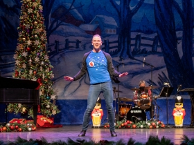 Ryan Cappleman and his dog Dolly in Skylight Sings: A Holiday Special available for streaming December 11, 2020 – January 10, 2021.