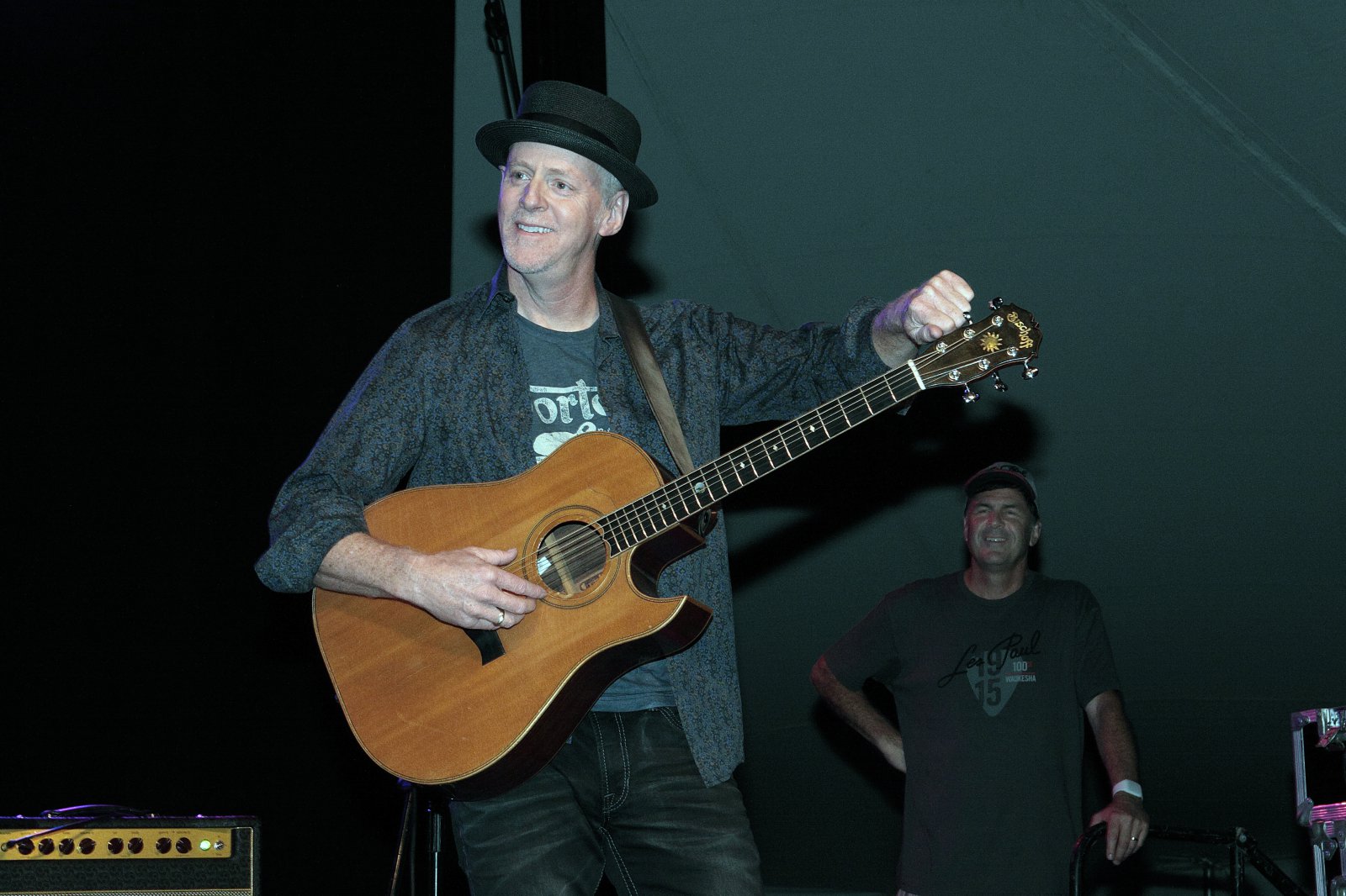 Willy Porter, performing at the Les Paul 100th Anniversary commemorative concert in Waukesha.WI., pg.42. Photo by Erol Reyal.