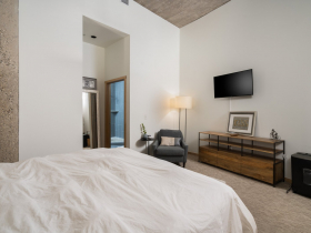 311 E. Erie St., Unit 325