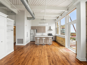 215 W. Maple St., Unit 607