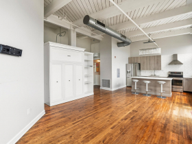 215 W. Maple St., Unit 607