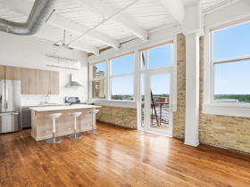 215 W. Maple St., Unit 607