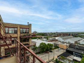 215 W. Maple St., Unit 607