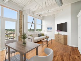 215 W. Maple St., Unit 607