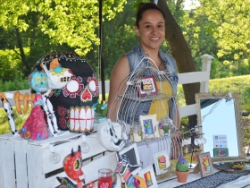Cecite Jede at her booth at Frida Fest