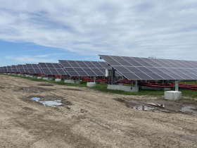 4.6-megawatt solar panel array on former city landfill