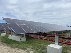 4.6-megawatt solar panel array on former city landfill