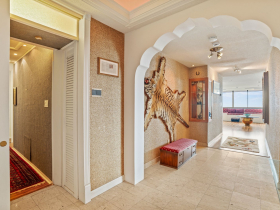 1919 N. Summit Ave., Unit 11C