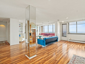 1919 N. Summit Ave., Unit 11C