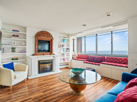 1919 N. Summit Ave., Unit 11C