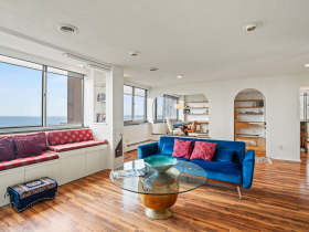 1919 N. Summit Ave., Unit 11C