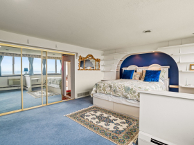 1919 N. Summit Ave., Unit 11C