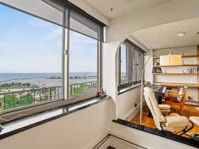 1919 N. Summit Ave., Unit 11C